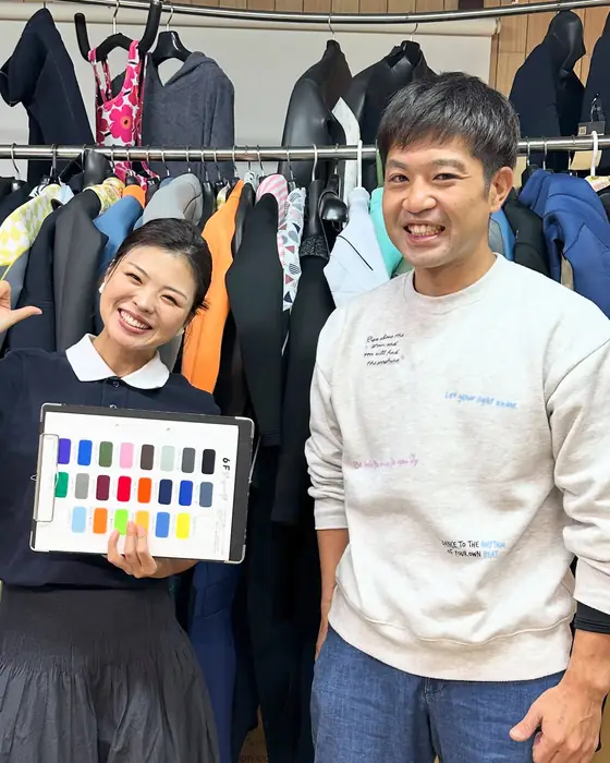 ご来店のお客様とスタッフの記念写真