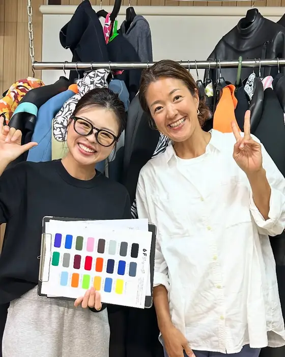 ご来店のお客様とスタッフの記念写真